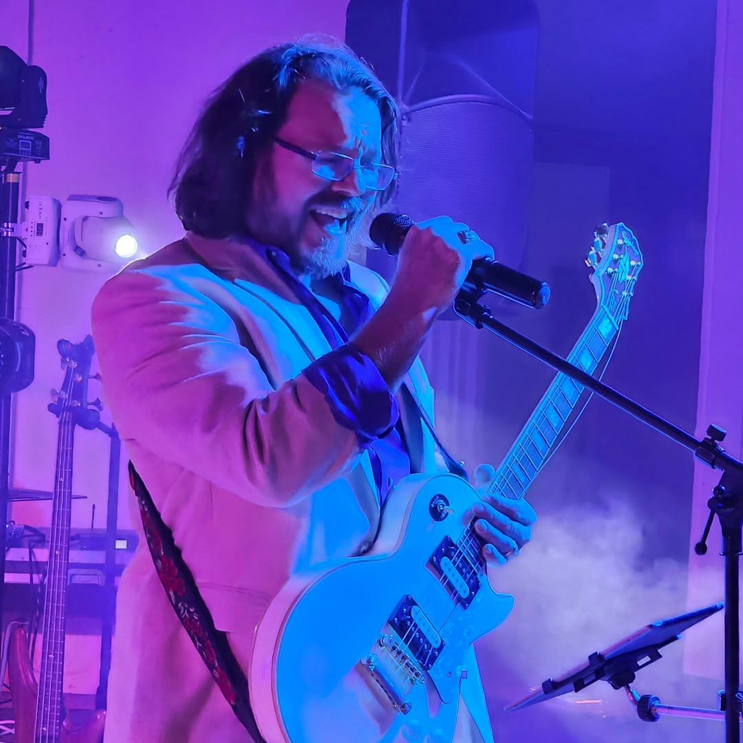 Photo of Bobby - Lead Singer & Lead Guitar